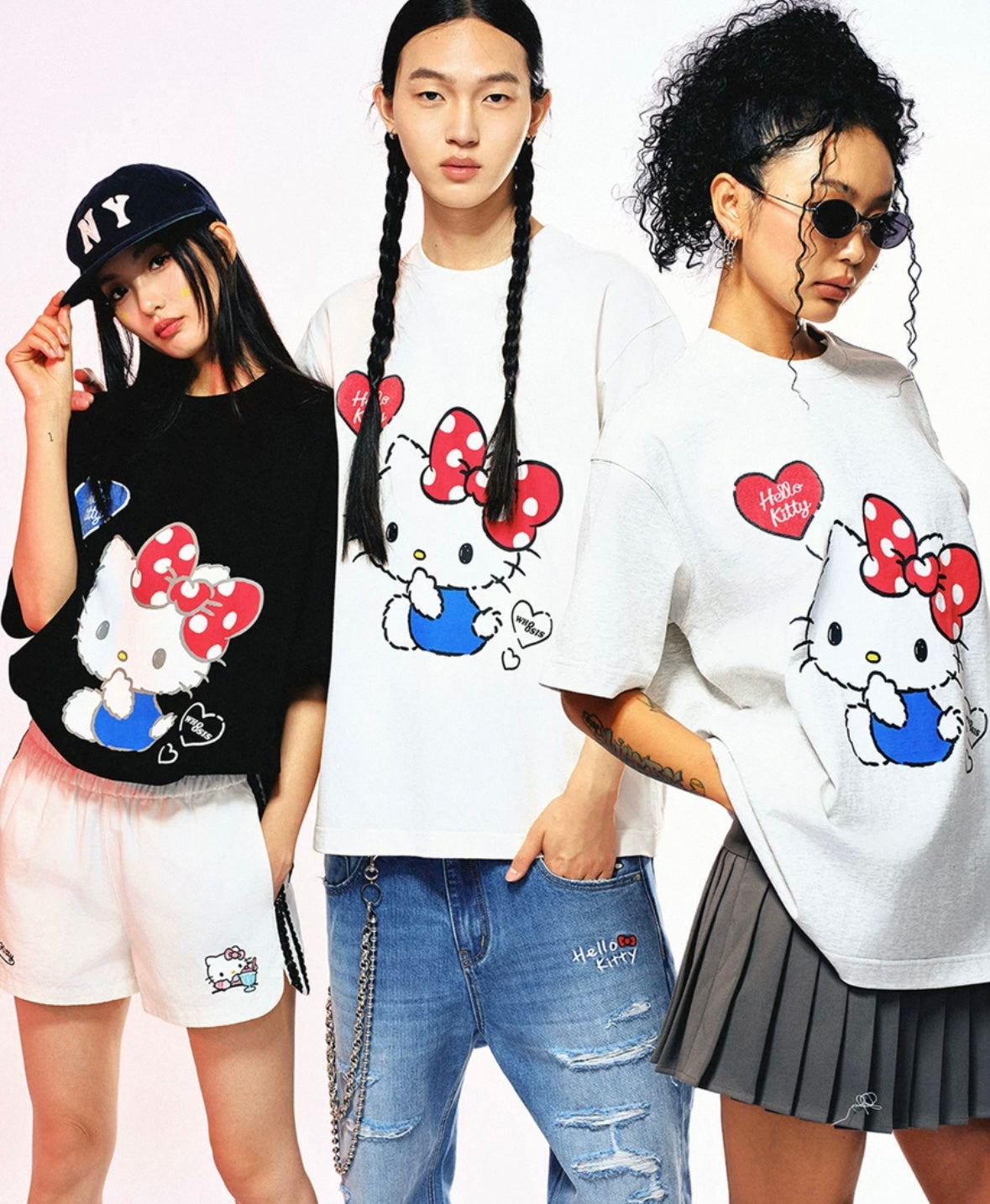 Hello Kitty 大蝴蝶大圖短Tee