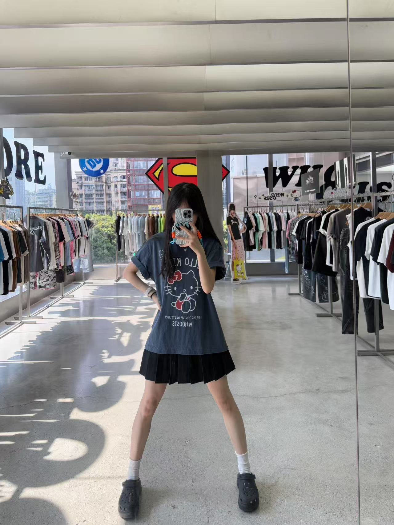 HELLO KITTY × WHOOSIS 復古坐姿水洗Tee
