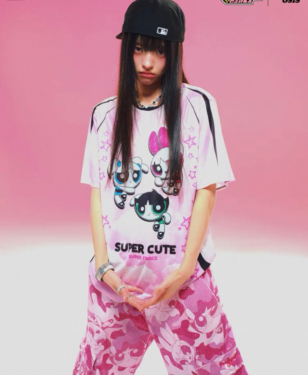飛天小女警 × WHOOSIS 聯名｜球衣Tee