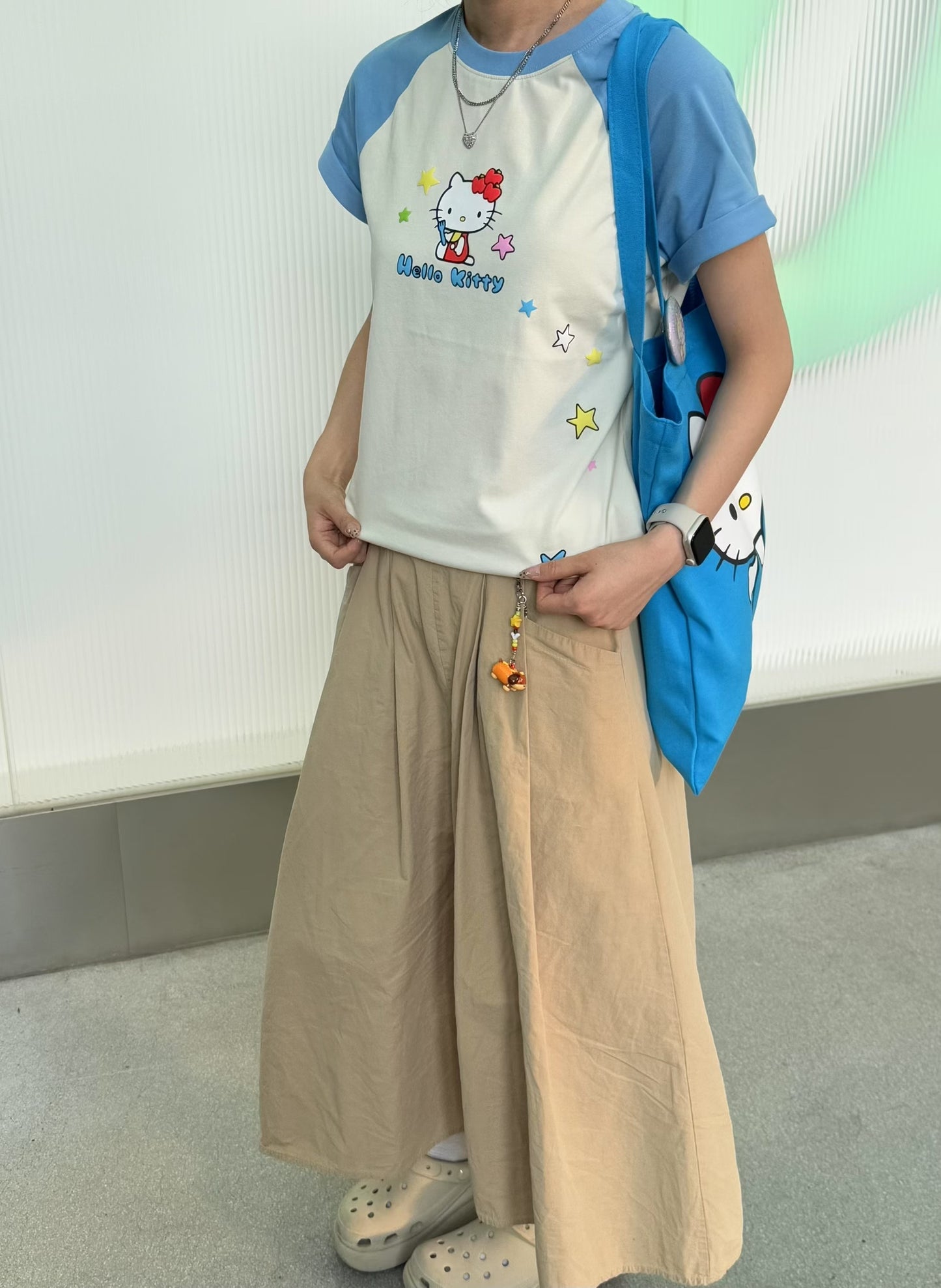 HELLO KITTY × WHOOSIS 發泡星星棒球袖Tee