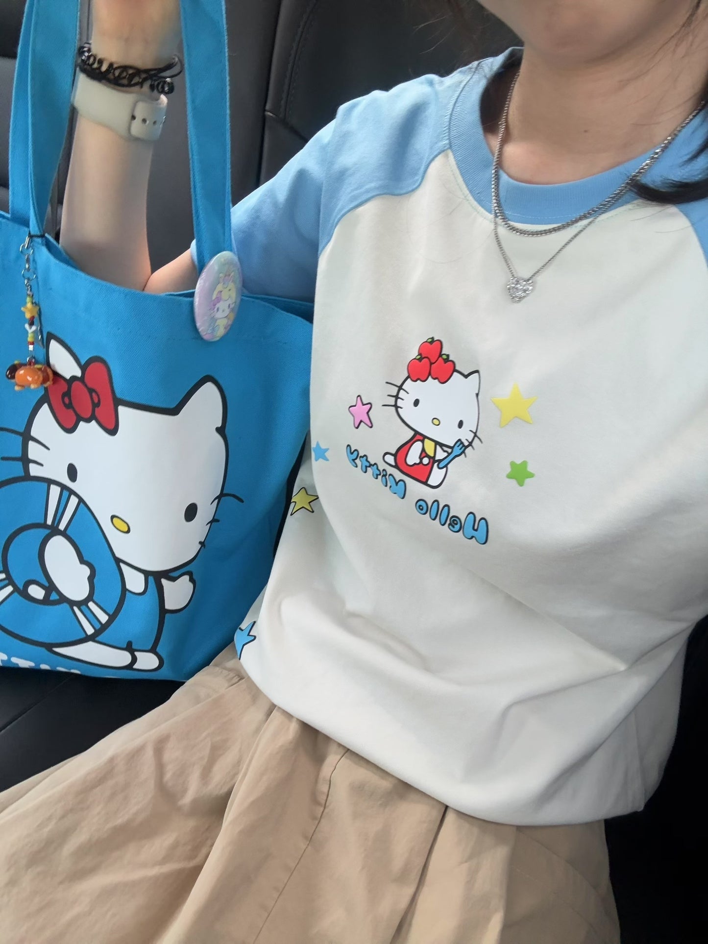 HELLO KITTY × WHOOSIS 發泡星星棒球袖Tee
